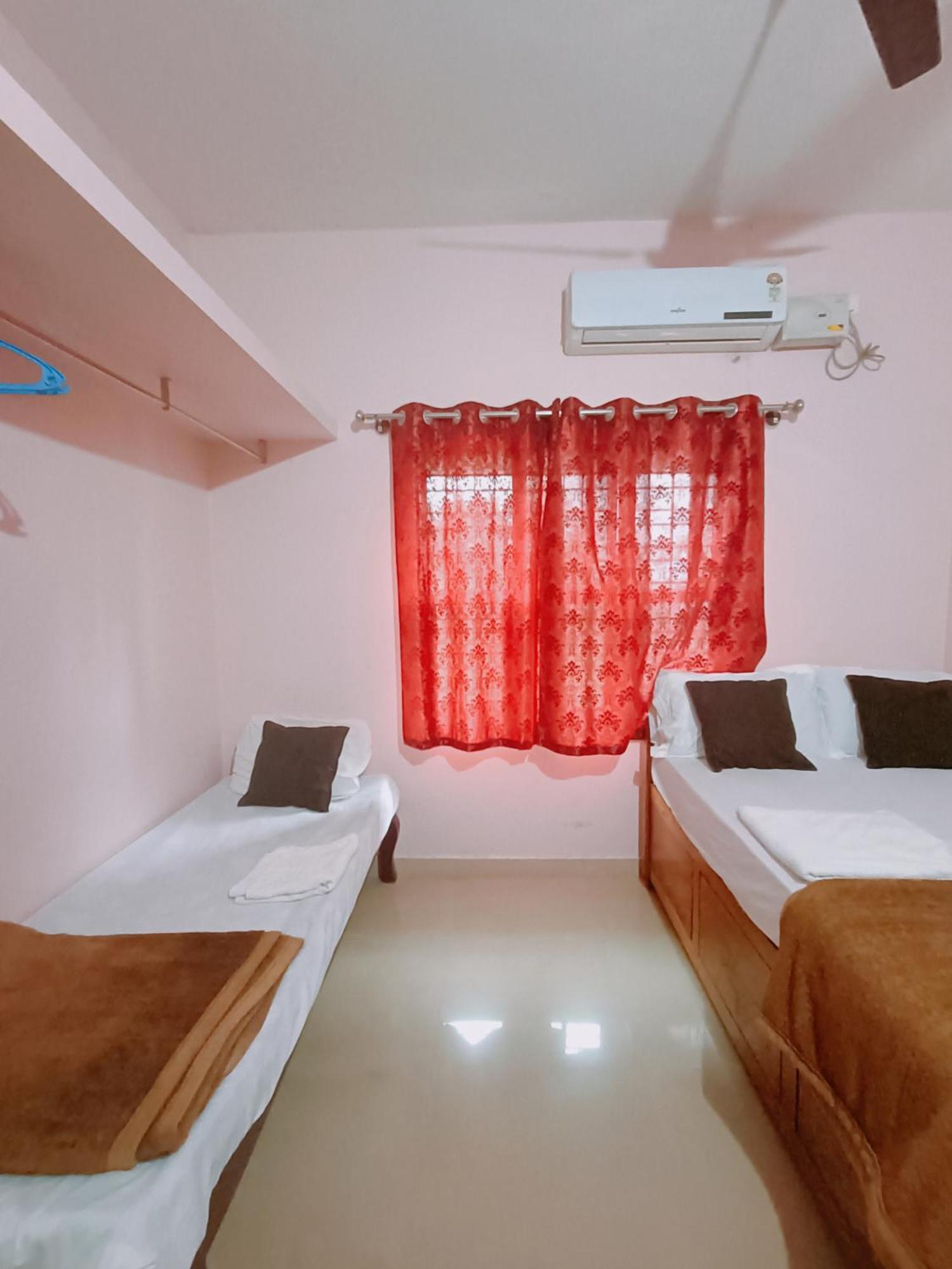 Maanyatha Home Stay Manipal Quarto foto